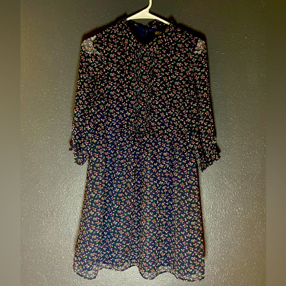 Uniqlo dress flowers
